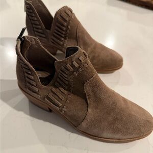 Stylish Tan Suede Ankle Boots